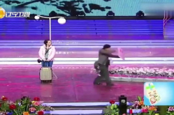 回家过年小品,回家过年小品的温馨演绎
